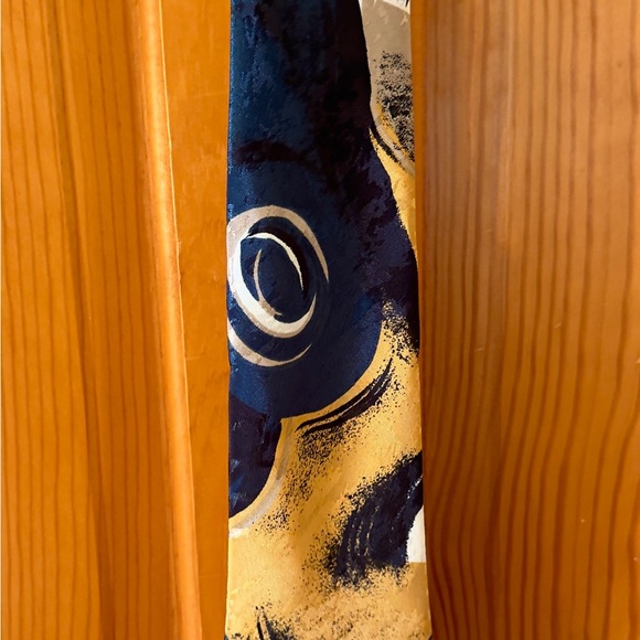 Men’s 100% silk Tie, handmade in Italy - Picture 3 of 6